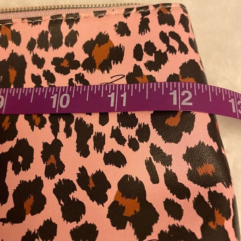 Juicy Couture Pink Animal Print Travel Cosmetics Bag‎ NWT